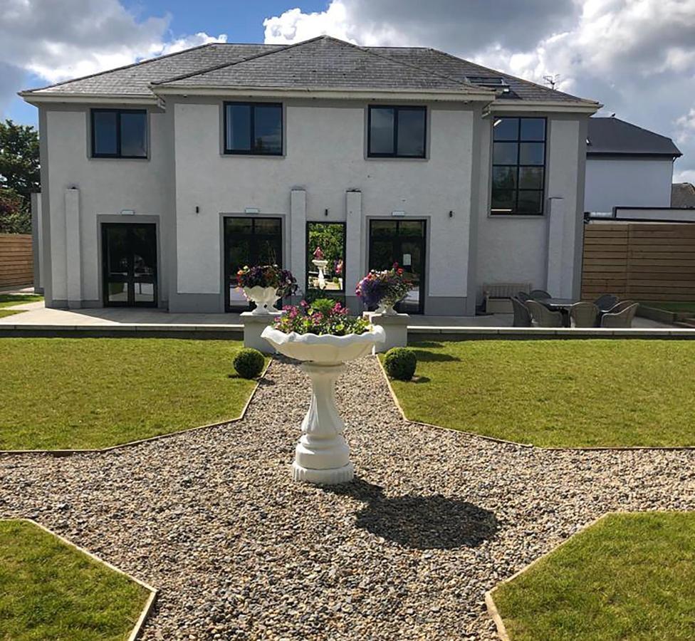 The Village Hotel, Bar And Restaurant Bettystown Exterior foto